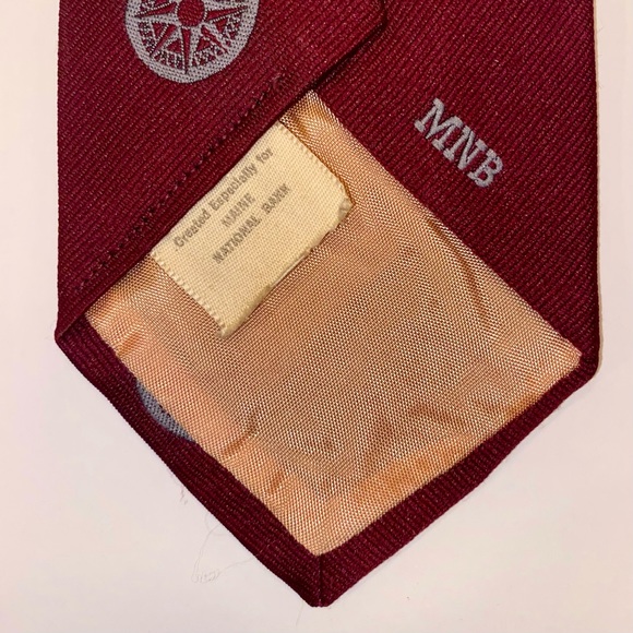 Vintage 1990s Tie w/ Nautical Compass Design - Picture 6 of 12